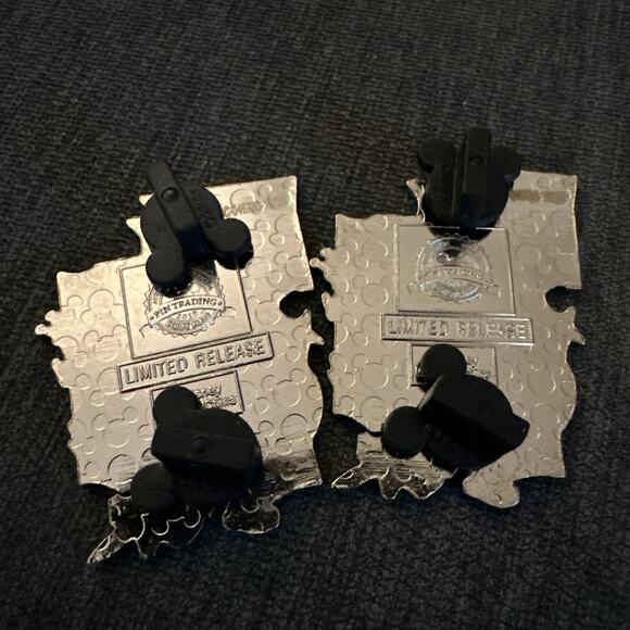 Disney American Adventure Mickey Pluto Goofy Arkansas/MS/LA Limited Release Pin - Picture 2 of 2